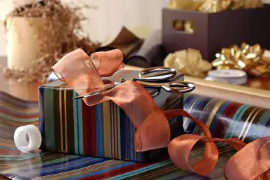 Does Macy’s Offer Gift Wrapping