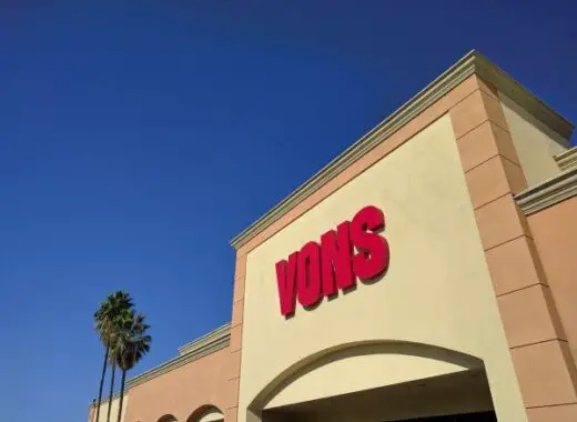 Vons Store Hours
