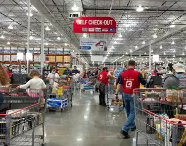Does Costco Really Pay $21 an Hour?